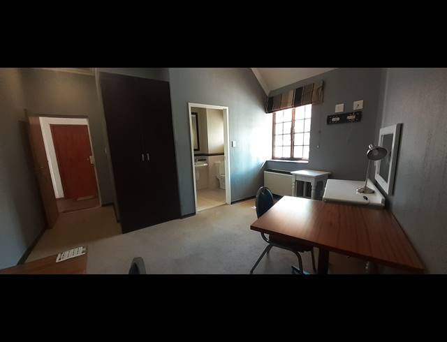 19M² OFFICE TO LET IN RANDJESPARK
